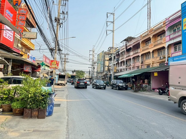 ประกาศฟรี! ซื้อ-ขาย-เช่า คอนโด บ้าน ทาวน์โฮม ที่ดิน และพื้นที่เชิงพาณิชย์ทั่วประเทศไทย ทุกทำเล ทุกงบประมาณ ไม่มีค่าใช้จ่าย ลงง่าย ขายไว เข้าถึงผู้ซื้อโดยตรง 5 313171pic4.jpg