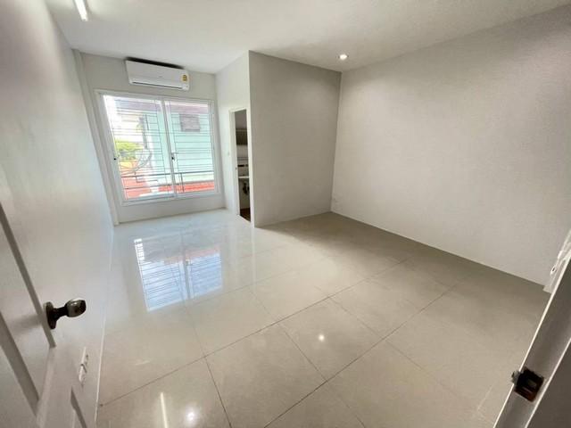 ประกาศฟรี! ซื้อ-ขาย-เช่า คอนโด บ้าน ทาวน์โฮม ที่ดิน และพื้นที่เชิงพาณิชย์ทั่วประเทศไทย ทุกทำเล ทุกงบประมาณ ไม่มีค่าใช้จ่าย ลงง่าย ขายไว เข้าถึงผู้ซื้อโดยตรง 5 509251pic4.jpg