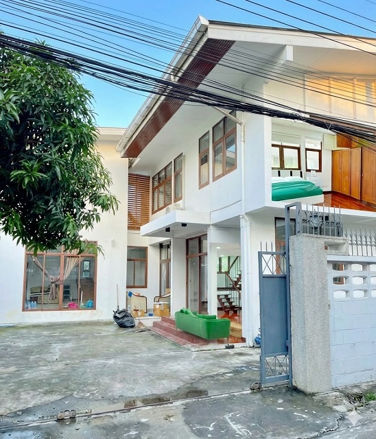 ประกาศฟรี! ซื้อ-ขาย-เช่า คอนโด บ้าน ทาวน์โฮม ที่ดิน และพื้นที่เชิงพาณิชย์ทั่วประเทศไทย ทุกทำเล ทุกงบประมาณ ไม่มีค่าใช้จ่าย ลงง่าย ขายไว เข้าถึงผู้ซื้อโดยตรง 2 247526pic1.jpg