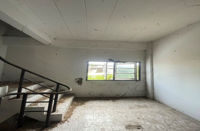 ประกาศฟรี! ซื้อ-ขาย-เช่า คอนโด บ้าน ทาวน์โฮม ที่ดิน และพื้นที่เชิงพาณิชย์ทั่วประเทศไทย ทุกทำเล ทุกงบประมาณ ไม่มีค่าใช้จ่าย ลงง่าย ขายไว เข้าถึงผู้ซื้อโดยตรง 5 313200pic4.jpg