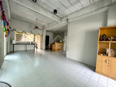 ประกาศฟรี! ซื้อ-ขาย-เช่า คอนโด บ้าน ทาวน์โฮม ที่ดิน และพื้นที่เชิงพาณิชย์ทั่วประเทศไทย ทุกทำเล ทุกงบประมาณ ไม่มีค่าใช้จ่าย ลงง่าย ขายไว เข้าถึงผู้ซื้อโดยตรง 4 247681pic3.jpg