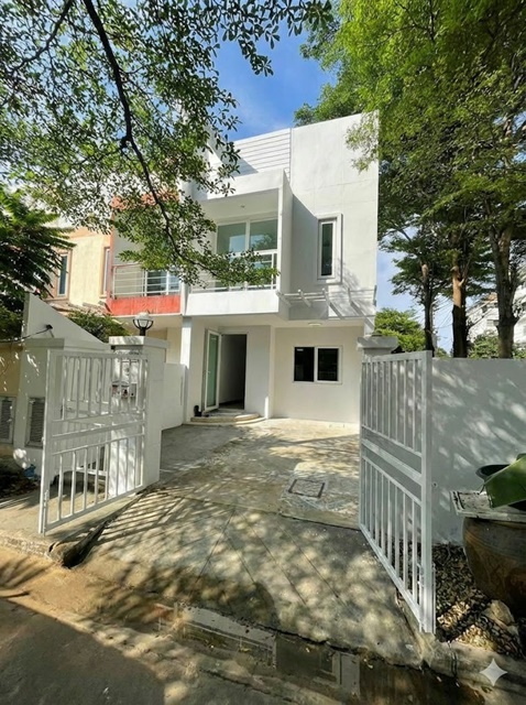 ประกาศฟรี! ซื้อ-ขาย-เช่า คอนโด บ้าน ทาวน์โฮม ที่ดิน และพื้นที่เชิงพาณิชย์ทั่วประเทศไทย ทุกทำเล ทุกงบประมาณ ไม่มีค่าใช้จ่าย ลงง่าย ขายไว เข้าถึงผู้ซื้อโดยตรง 2 247630pic1.jpg