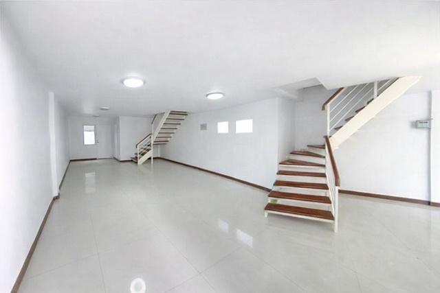 ประกาศฟรี! ซื้อ-ขาย-เช่า คอนโด บ้าน ทาวน์โฮม ที่ดิน และพื้นที่เชิงพาณิชย์ทั่วประเทศไทย ทุกทำเล ทุกงบประมาณ ไม่มีค่าใช้จ่าย ลงง่าย ขายไว เข้าถึงผู้ซื้อโดยตรง 4 247630pic3.jpg