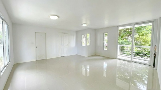 ประกาศฟรี! ซื้อ-ขาย-เช่า คอนโด บ้าน ทาวน์โฮม ที่ดิน และพื้นที่เชิงพาณิชย์ทั่วประเทศไทย ทุกทำเล ทุกงบประมาณ ไม่มีค่าใช้จ่าย ลงง่าย ขายไว เข้าถึงผู้ซื้อโดยตรง 5 247629pic4.jpg