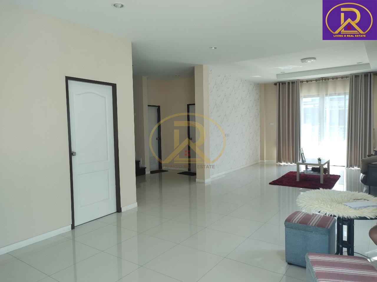 ประกาศฟรี! ซื้อ-ขาย-เช่า คอนโด บ้าน ทาวน์โฮม ที่ดิน และพื้นที่เชิงพาณิชย์ทั่วประเทศไทย ทุกทำเล ทุกงบประมาณ ไม่มีค่าใช้จ่าย ลงง่าย ขายไว เข้าถึงผู้ซื้อโดยตรง 5 481216pic4.jpg