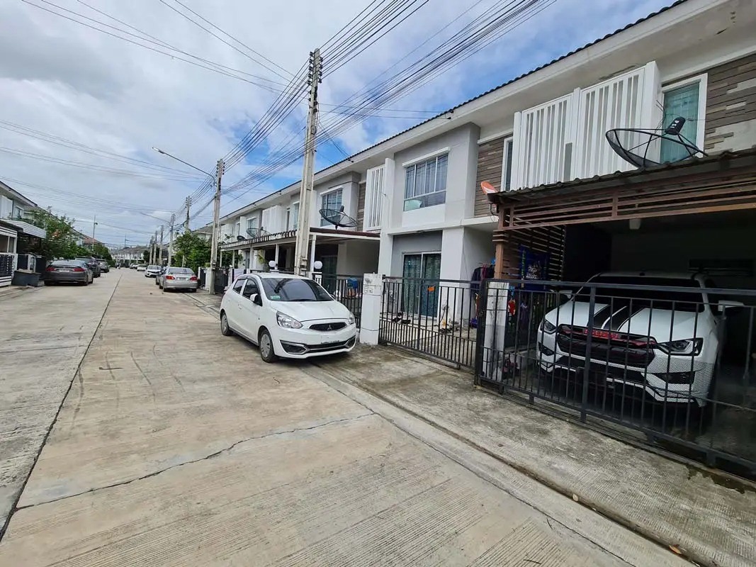 ประกาศฟรี! ซื้อ-ขาย-เช่า คอนโด บ้าน ทาวน์โฮม ที่ดิน และพื้นที่เชิงพาณิชย์ทั่วประเทศไทย ทุกทำเล ทุกงบประมาณ ไม่มีค่าใช้จ่าย ลงง่าย ขายไว เข้าถึงผู้ซื้อโดยตรง 3 245610pic2.jpg