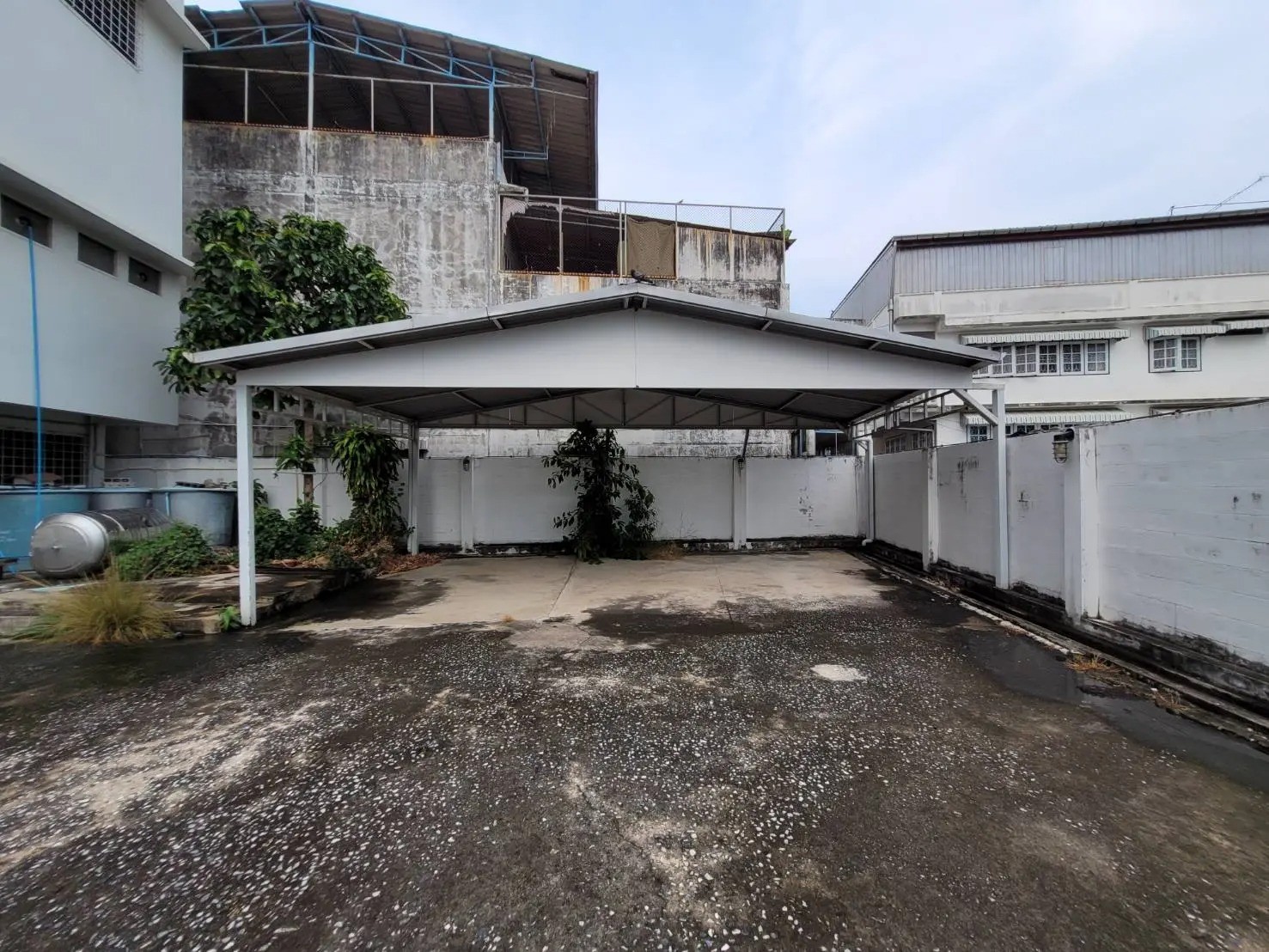 ประกาศฟรี! ซื้อ-ขาย-เช่า คอนโด บ้าน ทาวน์โฮม ที่ดิน และพื้นที่เชิงพาณิชย์ทั่วประเทศไทย ทุกทำเล ทุกงบประมาณ ไม่มีค่าใช้จ่าย ลงง่าย ขายไว เข้าถึงผู้ซื้อโดยตรง 5 245605pic4.jpg