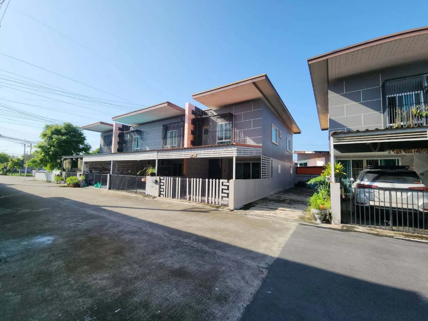 ประกาศฟรี! ซื้อ-ขาย-เช่า คอนโด บ้าน ทาวน์โฮม ที่ดิน และพื้นที่เชิงพาณิชย์ทั่วประเทศไทย ทุกทำเล ทุกงบประมาณ ไม่มีค่าใช้จ่าย ลงง่าย ขายไว เข้าถึงผู้ซื้อโดยตรง 4 245533pic3.jpg