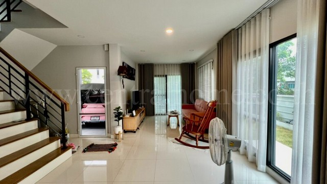 ประกาศฟรี! ซื้อ-ขาย-เช่า คอนโด บ้าน ทาวน์โฮม ที่ดิน และพื้นที่เชิงพาณิชย์ทั่วประเทศไทย ทุกทำเล ทุกงบประมาณ ไม่มีค่าใช้จ่าย ลงง่าย ขายไว เข้าถึงผู้ซื้อโดยตรง 5 247696pic4.jpg