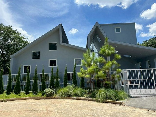 ประกาศฟรี! ซื้อ-ขาย-เช่า คอนโด บ้าน ทาวน์โฮม ที่ดิน และพื้นที่เชิงพาณิชย์ทั่วประเทศไทย ทุกทำเล ทุกงบประมาณ ไม่มีค่าใช้จ่าย ลงง่าย ขายไว เข้าถึงผู้ซื้อโดยตรง 2 247705pic1.jpg