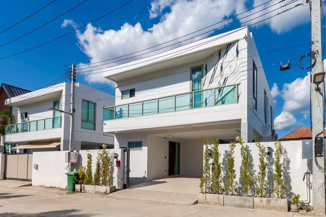 ประกาศฟรี! ซื้อ-ขาย-เช่า คอนโด บ้าน ทาวน์โฮม ที่ดิน และพื้นที่เชิงพาณิชย์ทั่วประเทศไทย ทุกทำเล ทุกงบประมาณ ไม่มีค่าใช้จ่าย ลงง่าย ขายไว เข้าถึงผู้ซื้อโดยตรง 2 247691pic1.jpg