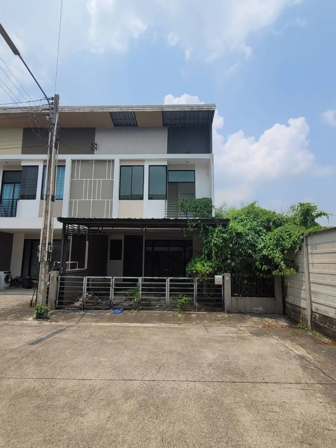 ประกาศฟรี! ซื้อ-ขาย-เช่า คอนโด บ้าน ทาวน์โฮม ที่ดิน และพื้นที่เชิงพาณิชย์ทั่วประเทศไทย ทุกทำเล ทุกงบประมาณ ไม่มีค่าใช้จ่าย ลงง่าย ขายไว เข้าถึงผู้ซื้อโดยตรง 3 246296pic2.jpg