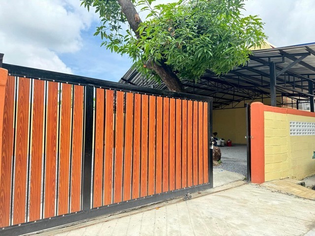 ประกาศฟรี! ซื้อ-ขาย-เช่า คอนโด บ้าน ทาวน์โฮม ที่ดิน และพื้นที่เชิงพาณิชย์ทั่วประเทศไทย ทุกทำเล ทุกงบประมาณ ไม่มีค่าใช้จ่าย ลงง่าย ขายไว เข้าถึงผู้ซื้อโดยตรง 5 510176pic4.jpg