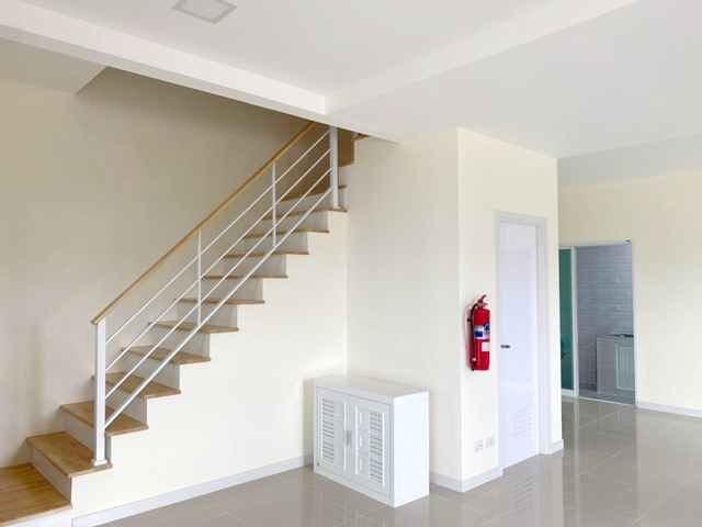 ประกาศฟรี! ซื้อ-ขาย-เช่า คอนโด บ้าน ทาวน์โฮม ที่ดิน และพื้นที่เชิงพาณิชย์ทั่วประเทศไทย ทุกทำเล ทุกงบประมาณ ไม่มีค่าใช้จ่าย ลงง่าย ขายไว เข้าถึงผู้ซื้อโดยตรง 4 247667pic3.jpg