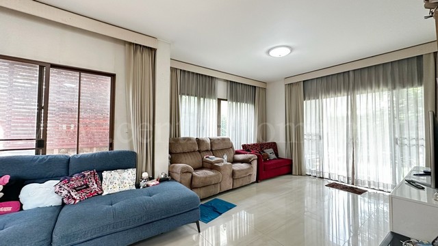 ประกาศฟรี! ซื้อ-ขาย-เช่า คอนโด บ้าน ทาวน์โฮม ที่ดิน และพื้นที่เชิงพาณิชย์ทั่วประเทศไทย ทุกทำเล ทุกงบประมาณ ไม่มีค่าใช้จ่าย ลงง่าย ขายไว เข้าถึงผู้ซื้อโดยตรง 4 240334pic3.jpg