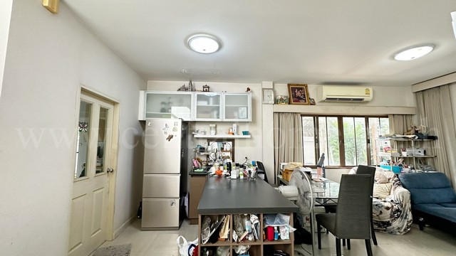 ประกาศฟรี! ซื้อ-ขาย-เช่า คอนโด บ้าน ทาวน์โฮม ที่ดิน และพื้นที่เชิงพาณิชย์ทั่วประเทศไทย ทุกทำเล ทุกงบประมาณ ไม่มีค่าใช้จ่าย ลงง่าย ขายไว เข้าถึงผู้ซื้อโดยตรง 5 240334pic4.jpg