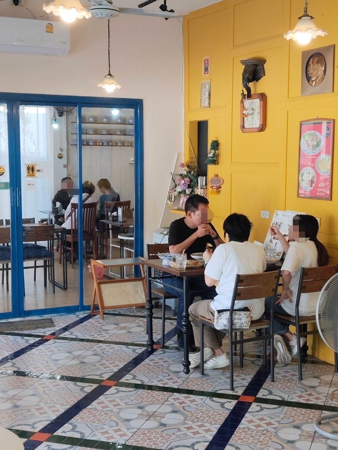 ประกาศฟรี! ซื้อ-ขาย-เช่า คอนโด บ้าน ทาวน์โฮม ที่ดิน และพื้นที่เชิงพาณิชย์ทั่วประเทศไทย ทุกทำเล ทุกงบประมาณ ไม่มีค่าใช้จ่าย ลงง่าย ขายไว เข้าถึงผู้ซื้อโดยตรง 3 247799pic2.jpg