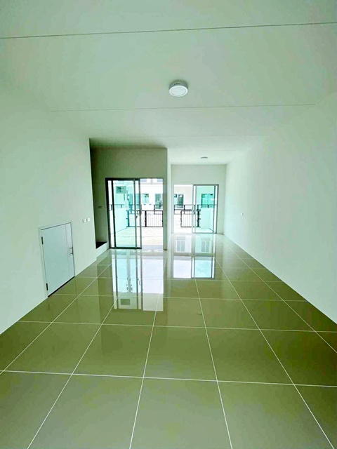 ประกาศฟรี! ซื้อ-ขาย-เช่า คอนโด บ้าน ทาวน์โฮม ที่ดิน และพื้นที่เชิงพาณิชย์ทั่วประเทศไทย ทุกทำเล ทุกงบประมาณ ไม่มีค่าใช้จ่าย ลงง่าย ขายไว เข้าถึงผู้ซื้อโดยตรง 4 313260pic3.jpg