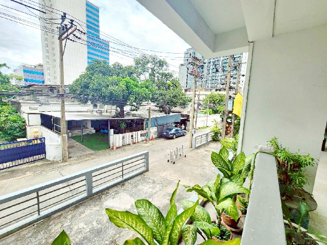 ประกาศฟรี! ซื้อ-ขาย-เช่า คอนโด บ้าน ทาวน์โฮม ที่ดิน และพื้นที่เชิงพาณิชย์ทั่วประเทศไทย ทุกทำเล ทุกงบประมาณ ไม่มีค่าใช้จ่าย ลงง่าย ขายไว เข้าถึงผู้ซื้อโดยตรง 5 313247pic4.jpg