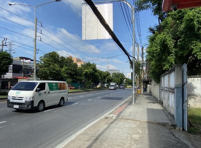 ประกาศฟรี! ซื้อ-ขาย-เช่า คอนโด บ้าน ทาวน์โฮม ที่ดิน และพื้นที่เชิงพาณิชย์ทั่วประเทศไทย ทุกทำเล ทุกงบประมาณ ไม่มีค่าใช้จ่าย ลงง่าย ขายไว เข้าถึงผู้ซื้อโดยตรง 3 273580pic2.jpg