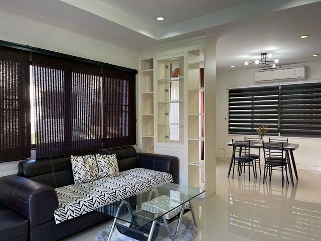 ประกาศฟรี! ซื้อ-ขาย-เช่า คอนโด บ้าน ทาวน์โฮม ที่ดิน และพื้นที่เชิงพาณิชย์ทั่วประเทศไทย ทุกทำเล ทุกงบประมาณ ไม่มีค่าใช้จ่าย ลงง่าย ขายไว เข้าถึงผู้ซื้อโดยตรง 3 247843pic2.jpg