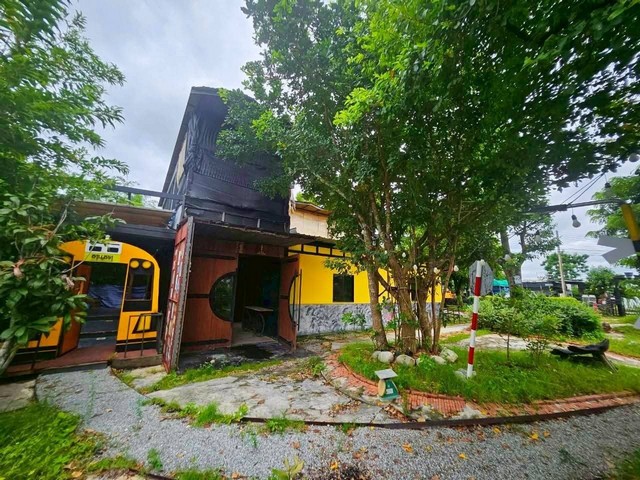 ประกาศฟรี! ซื้อ-ขาย-เช่า คอนโด บ้าน ทาวน์โฮม ที่ดิน และพื้นที่เชิงพาณิชย์ทั่วประเทศไทย ทุกทำเล ทุกงบประมาณ ไม่มีค่าใช้จ่าย ลงง่าย ขายไว เข้าถึงผู้ซื้อโดยตรง 4 313359pic3.jpg