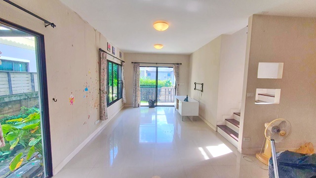 ประกาศฟรี! ซื้อ-ขาย-เช่า คอนโด บ้าน ทาวน์โฮม ที่ดิน และพื้นที่เชิงพาณิชย์ทั่วประเทศไทย ทุกทำเล ทุกงบประมาณ ไม่มีค่าใช้จ่าย ลงง่าย ขายไว เข้าถึงผู้ซื้อโดยตรง 4 313315pic3.jpg