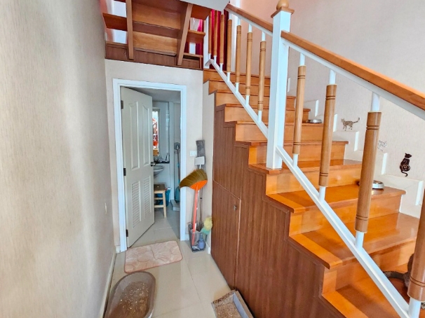 ประกาศฟรี! ซื้อ-ขาย-เช่า คอนโด บ้าน ทาวน์โฮม ที่ดิน และพื้นที่เชิงพาณิชย์ทั่วประเทศไทย ทุกทำเล ทุกงบประมาณ ไม่มีค่าใช้จ่าย ลงง่าย ขายไว เข้าถึงผู้ซื้อโดยตรง 5 273535pic4.jpg