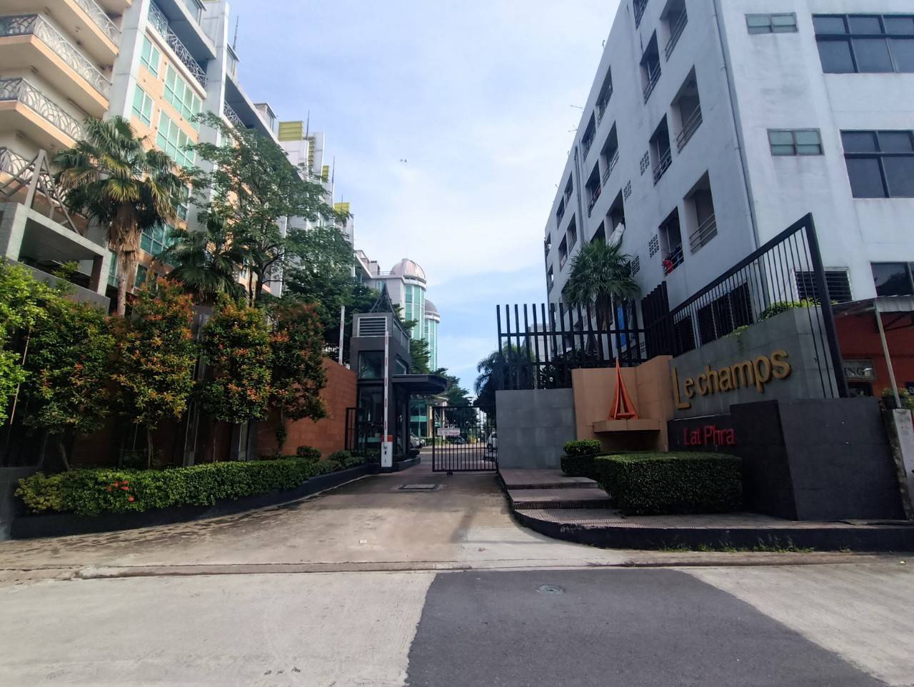 ประกาศฟรี! ซื้อ-ขาย-เช่า คอนโด บ้าน ทาวน์โฮม ที่ดิน และพื้นที่เชิงพาณิชย์ทั่วประเทศไทย ทุกทำเล ทุกงบประมาณ ไม่มีค่าใช้จ่าย ลงง่าย ขายไว เข้าถึงผู้ซื้อโดยตรง 4 312316pic3.jpg