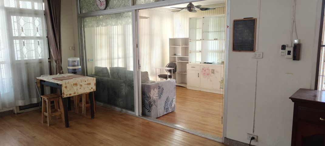 ประกาศฟรี! ซื้อ-ขาย-เช่า คอนโด บ้าน ทาวน์โฮม ที่ดิน และพื้นที่เชิงพาณิชย์ทั่วประเทศไทย ทุกทำเล ทุกงบประมาณ ไม่มีค่าใช้จ่าย ลงง่าย ขายไว เข้าถึงผู้ซื้อโดยตรง 3 313436pic2.jpg