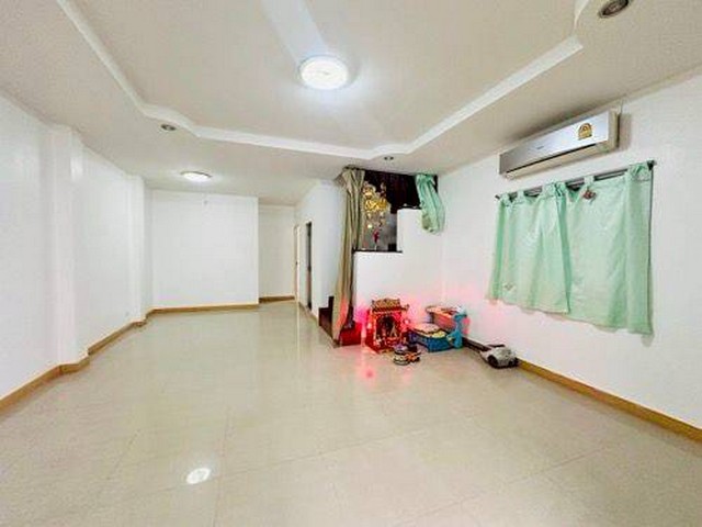 ประกาศฟรี! ซื้อ-ขาย-เช่า คอนโด บ้าน ทาวน์โฮม ที่ดิน และพื้นที่เชิงพาณิชย์ทั่วประเทศไทย ทุกทำเล ทุกงบประมาณ ไม่มีค่าใช้จ่าย ลงง่าย ขายไว เข้าถึงผู้ซื้อโดยตรง 4 247849pic3.jpg