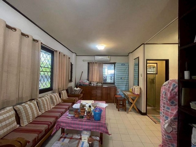 ประกาศฟรี! ซื้อ-ขาย-เช่า คอนโด บ้าน ทาวน์โฮม ที่ดิน และพื้นที่เชิงพาณิชย์ทั่วประเทศไทย ทุกทำเล ทุกงบประมาณ ไม่มีค่าใช้จ่าย ลงง่าย ขายไว เข้าถึงผู้ซื้อโดยตรง 4 247977pic3.jpg