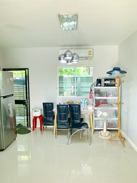 ประกาศฟรี! ซื้อ-ขาย-เช่า คอนโด บ้าน ทาวน์โฮม ที่ดิน และพื้นที่เชิงพาณิชย์ทั่วประเทศไทย ทุกทำเล ทุกงบประมาณ ไม่มีค่าใช้จ่าย ลงง่าย ขายไว เข้าถึงผู้ซื้อโดยตรง 3 313402pic2.jpg