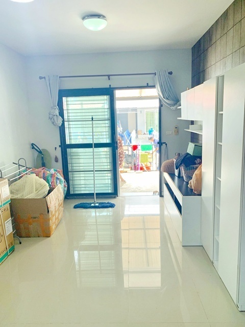 ประกาศฟรี! ซื้อ-ขาย-เช่า คอนโด บ้าน ทาวน์โฮม ที่ดิน และพื้นที่เชิงพาณิชย์ทั่วประเทศไทย ทุกทำเล ทุกงบประมาณ ไม่มีค่าใช้จ่าย ลงง่าย ขายไว เข้าถึงผู้ซื้อโดยตรง 4 313402pic3.jpg