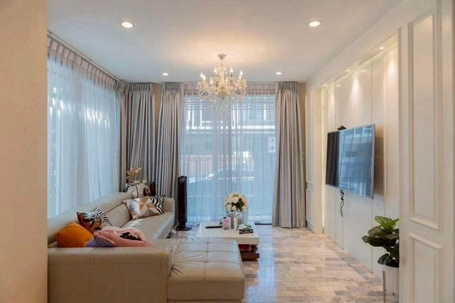 ประกาศฟรี! ซื้อ-ขาย-เช่า คอนโด บ้าน ทาวน์โฮม ที่ดิน และพื้นที่เชิงพาณิชย์ทั่วประเทศไทย ทุกทำเล ทุกงบประมาณ ไม่มีค่าใช้จ่าย ลงง่าย ขายไว เข้าถึงผู้ซื้อโดยตรง 3 248472pic2.jpg