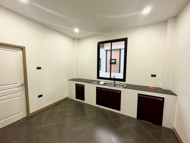 ประกาศฟรี! ซื้อ-ขาย-เช่า คอนโด บ้าน ทาวน์โฮม ที่ดิน และพื้นที่เชิงพาณิชย์ทั่วประเทศไทย ทุกทำเล ทุกงบประมาณ ไม่มีค่าใช้จ่าย ลงง่าย ขายไว เข้าถึงผู้ซื้อโดยตรง 4 248468pic3.jpg