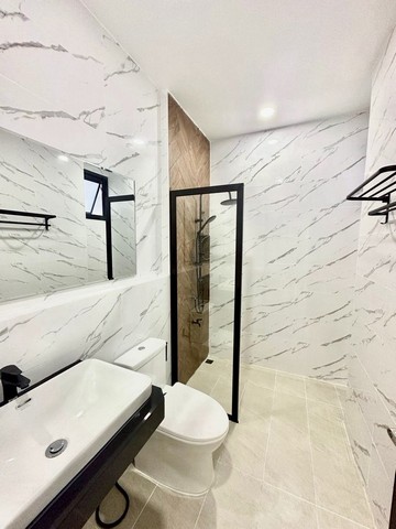 ประกาศฟรี! ซื้อ-ขาย-เช่า คอนโด บ้าน ทาวน์โฮม ที่ดิน และพื้นที่เชิงพาณิชย์ทั่วประเทศไทย ทุกทำเล ทุกงบประมาณ ไม่มีค่าใช้จ่าย ลงง่าย ขายไว เข้าถึงผู้ซื้อโดยตรง 5 248468pic4.jpg