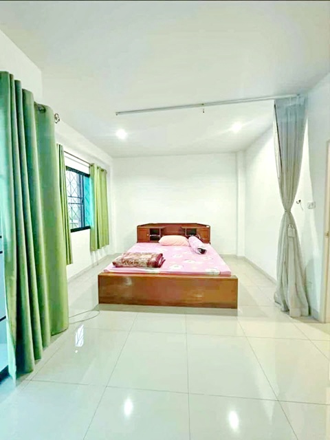 ประกาศฟรี! ซื้อ-ขาย-เช่า คอนโด บ้าน ทาวน์โฮม ที่ดิน และพื้นที่เชิงพาณิชย์ทั่วประเทศไทย ทุกทำเล ทุกงบประมาณ ไม่มีค่าใช้จ่าย ลงง่าย ขายไว เข้าถึงผู้ซื้อโดยตรง 5 248483pic4.jpg