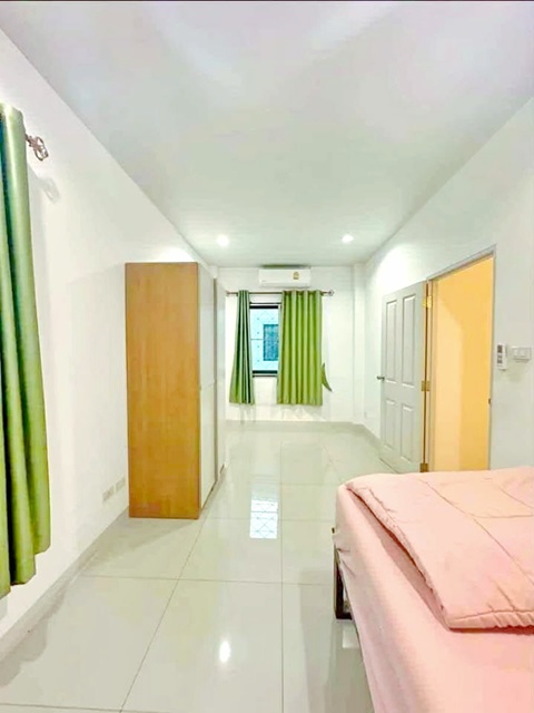 ประกาศฟรี! ซื้อ-ขาย-เช่า คอนโด บ้าน ทาวน์โฮม ที่ดิน และพื้นที่เชิงพาณิชย์ทั่วประเทศไทย ทุกทำเล ทุกงบประมาณ ไม่มีค่าใช้จ่าย ลงง่าย ขายไว เข้าถึงผู้ซื้อโดยตรง 4 248482pic3.jpg