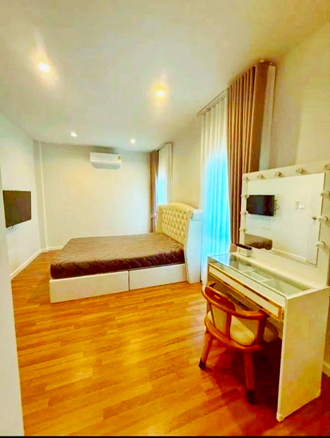 ประกาศฟรี! ซื้อ-ขาย-เช่า คอนโด บ้าน ทาวน์โฮม ที่ดิน และพื้นที่เชิงพาณิชย์ทั่วประเทศไทย ทุกทำเล ทุกงบประมาณ ไม่มีค่าใช้จ่าย ลงง่าย ขายไว เข้าถึงผู้ซื้อโดยตรง 4 248428pic3.jpg