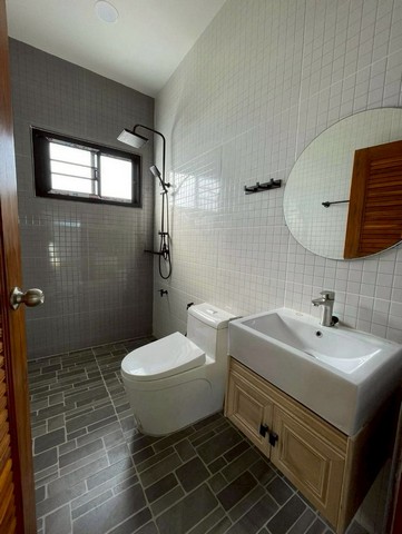 ประกาศฟรี! ซื้อ-ขาย-เช่า คอนโด บ้าน ทาวน์โฮม ที่ดิน และพื้นที่เชิงพาณิชย์ทั่วประเทศไทย ทุกทำเล ทุกงบประมาณ ไม่มีค่าใช้จ่าย ลงง่าย ขายไว เข้าถึงผู้ซื้อโดยตรง 5 248526pic4.jpg