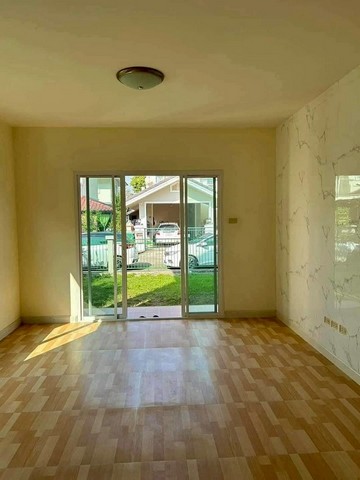 ประกาศฟรี! ซื้อ-ขาย-เช่า คอนโด บ้าน ทาวน์โฮม ที่ดิน และพื้นที่เชิงพาณิชย์ทั่วประเทศไทย ทุกทำเล ทุกงบประมาณ ไม่มีค่าใช้จ่าย ลงง่าย ขายไว เข้าถึงผู้ซื้อโดยตรง 3 248523pic2.jpg