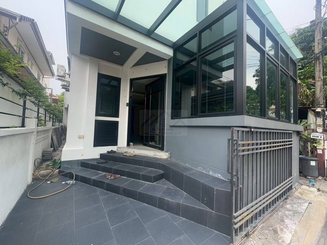 ประกาศฟรี! ซื้อ-ขาย-เช่า คอนโด บ้าน ทาวน์โฮม ที่ดิน และพื้นที่เชิงพาณิชย์ทั่วประเทศไทย ทุกทำเล ทุกงบประมาณ ไม่มีค่าใช้จ่าย ลงง่าย ขายไว เข้าถึงผู้ซื้อโดยตรง 3 510835pic2.jpg