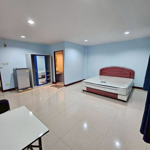 ประกาศฟรี! ซื้อ-ขาย-เช่า คอนโด บ้าน ทาวน์โฮม ที่ดิน และพื้นที่เชิงพาณิชย์ทั่วประเทศไทย ทุกทำเล ทุกงบประมาณ ไม่มีค่าใช้จ่าย ลงง่าย ขายไว เข้าถึงผู้ซื้อโดยตรง 5 313572pic4.jpg