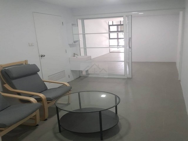 ประกาศฟรี! ซื้อ-ขาย-เช่า คอนโด บ้าน ทาวน์โฮม ที่ดิน และพื้นที่เชิงพาณิชย์ทั่วประเทศไทย ทุกทำเล ทุกงบประมาณ ไม่มีค่าใช้จ่าย ลงง่าย ขายไว เข้าถึงผู้ซื้อโดยตรง 4 501349pic3.jpg