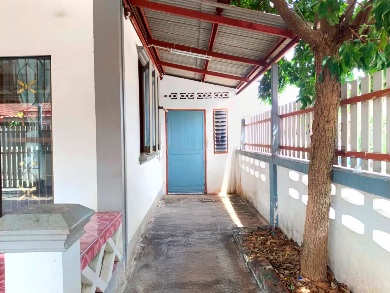 ประกาศฟรี! ซื้อ-ขาย-เช่า คอนโด บ้าน ทาวน์โฮม ที่ดิน และพื้นที่เชิงพาณิชย์ทั่วประเทศไทย ทุกทำเล ทุกงบประมาณ ไม่มีค่าใช้จ่าย ลงง่าย ขายไว เข้าถึงผู้ซื้อโดยตรง 4 247837pic3.jpg