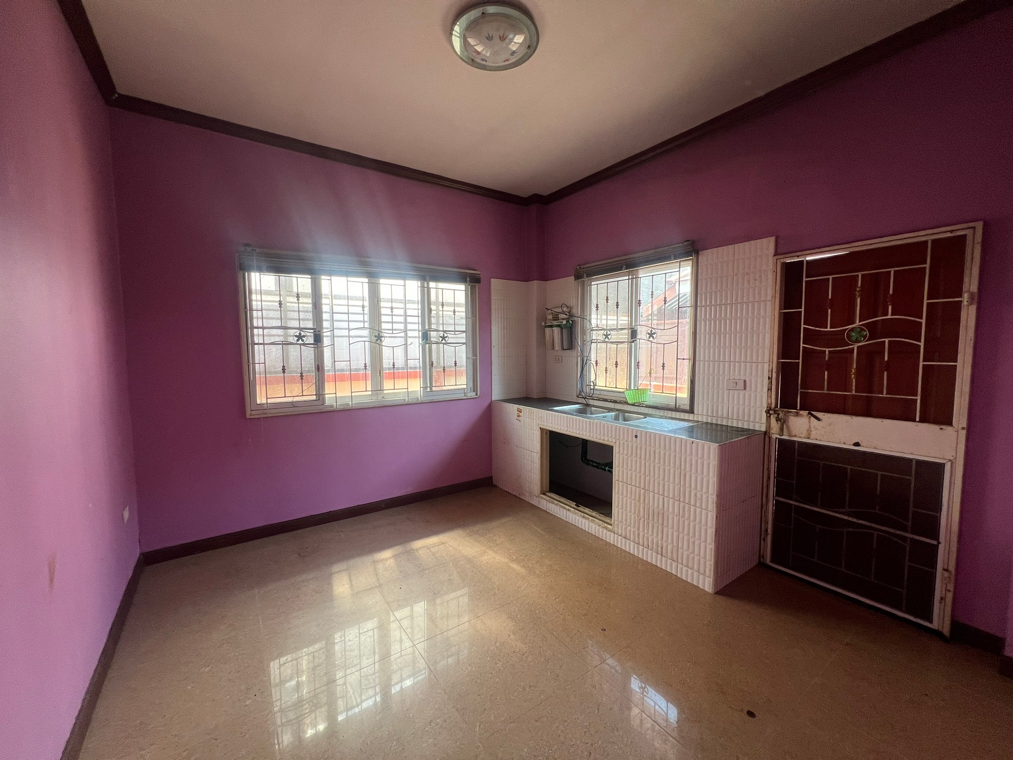 ประกาศฟรี! ซื้อ-ขาย-เช่า คอนโด บ้าน ทาวน์โฮม ที่ดิน และพื้นที่เชิงพาณิชย์ทั่วประเทศไทย ทุกทำเล ทุกงบประมาณ ไม่มีค่าใช้จ่าย ลงง่าย ขายไว เข้าถึงผู้ซื้อโดยตรง 3 247835pic2.jpg