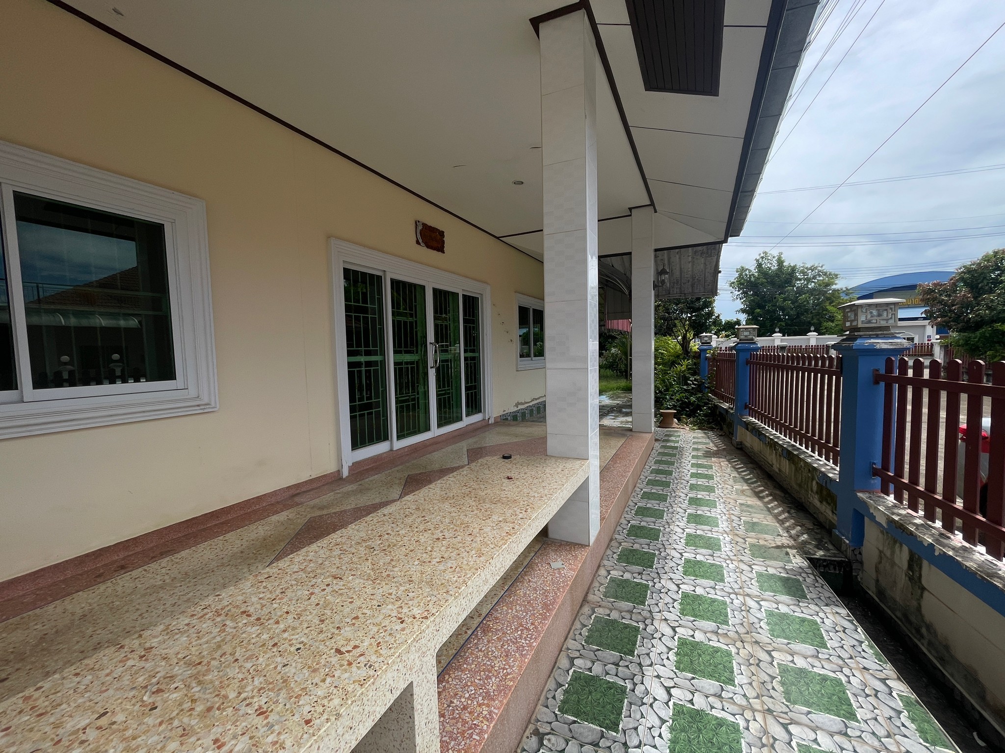 ประกาศฟรี! ซื้อ-ขาย-เช่า คอนโด บ้าน ทาวน์โฮม ที่ดิน และพื้นที่เชิงพาณิชย์ทั่วประเทศไทย ทุกทำเล ทุกงบประมาณ ไม่มีค่าใช้จ่าย ลงง่าย ขายไว เข้าถึงผู้ซื้อโดยตรง 3 247833pic2.jpg