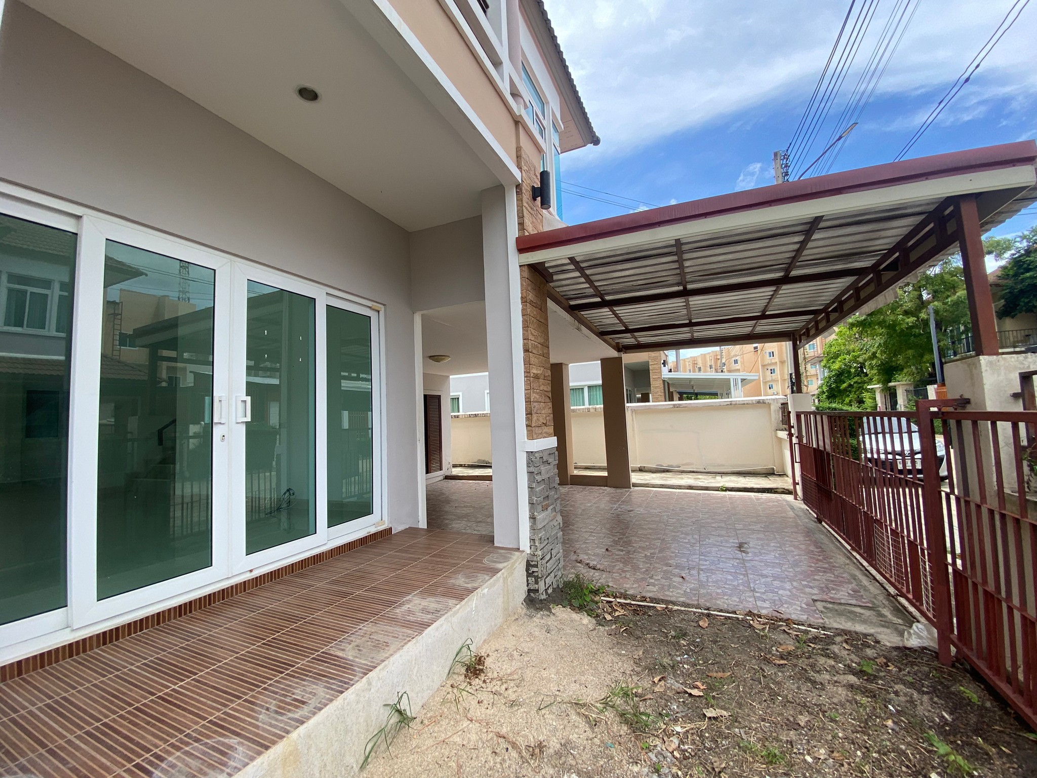 ประกาศฟรี! ซื้อ-ขาย-เช่า คอนโด บ้าน ทาวน์โฮม ที่ดิน และพื้นที่เชิงพาณิชย์ทั่วประเทศไทย ทุกทำเล ทุกงบประมาณ ไม่มีค่าใช้จ่าย ลงง่าย ขายไว เข้าถึงผู้ซื้อโดยตรง 3 247831pic2.jpg