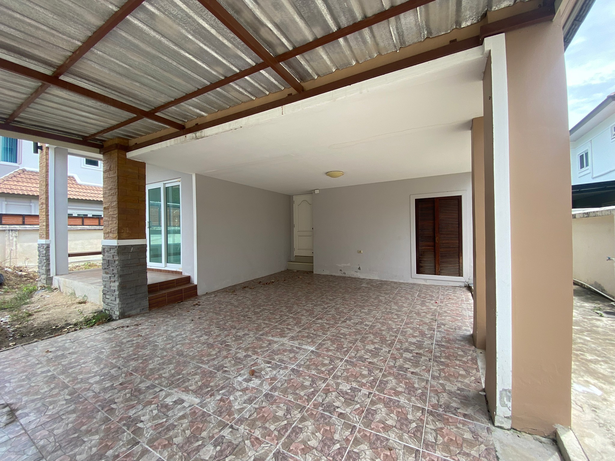 ประกาศฟรี! ซื้อ-ขาย-เช่า คอนโด บ้าน ทาวน์โฮม ที่ดิน และพื้นที่เชิงพาณิชย์ทั่วประเทศไทย ทุกทำเล ทุกงบประมาณ ไม่มีค่าใช้จ่าย ลงง่าย ขายไว เข้าถึงผู้ซื้อโดยตรง 5 247831pic4.jpg